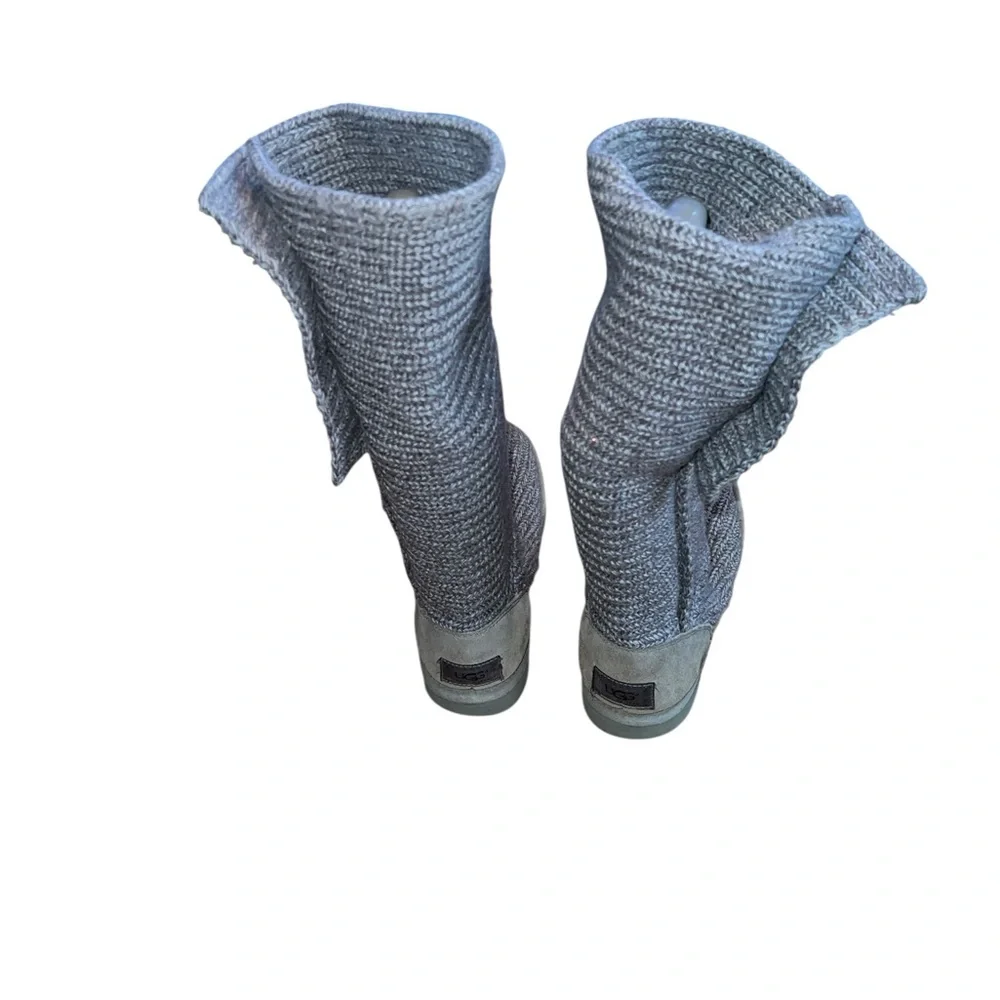 Ugg Classic Cozy Gray Knit Boots Size 8